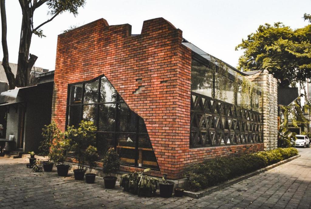 Hotel 678 Kemang Powered By Cocotel Dżakarta Zewnętrze zdjęcie