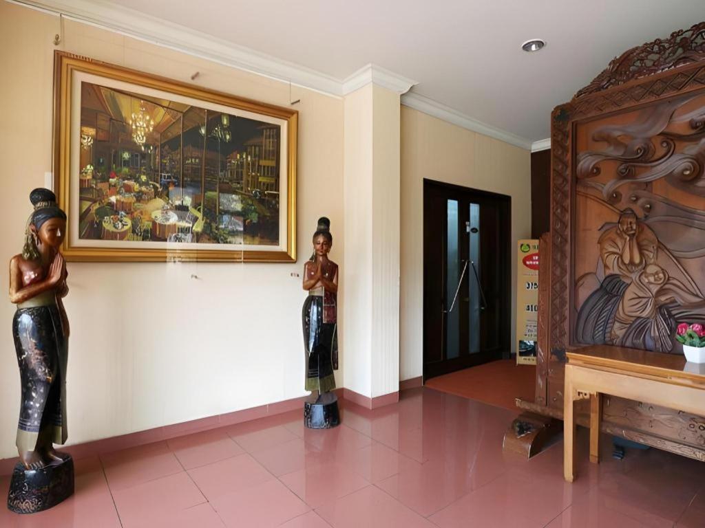 Hotel 678 Kemang Powered By Cocotel Dżakarta Zewnętrze zdjęcie
