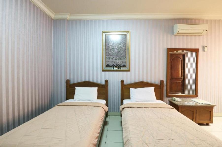 Hotel 678 Kemang Powered By Cocotel Dżakarta Zewnętrze zdjęcie
