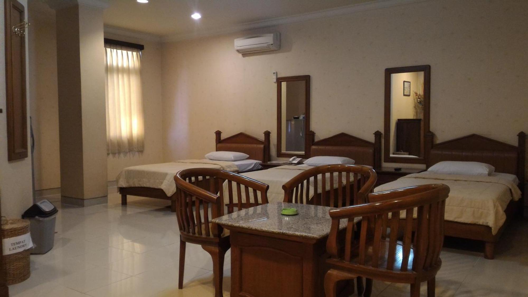 Hotel 678 Kemang Powered By Cocotel Dżakarta Zewnętrze zdjęcie