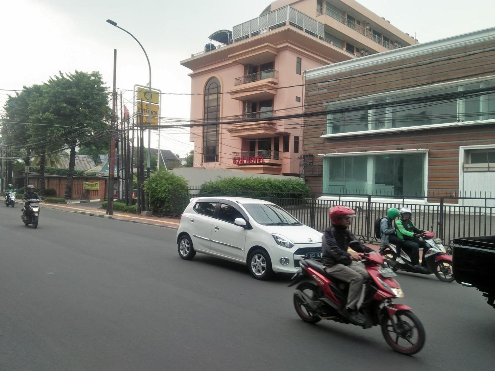 Hotel 678 Kemang Powered By Cocotel Dżakarta Zewnętrze zdjęcie