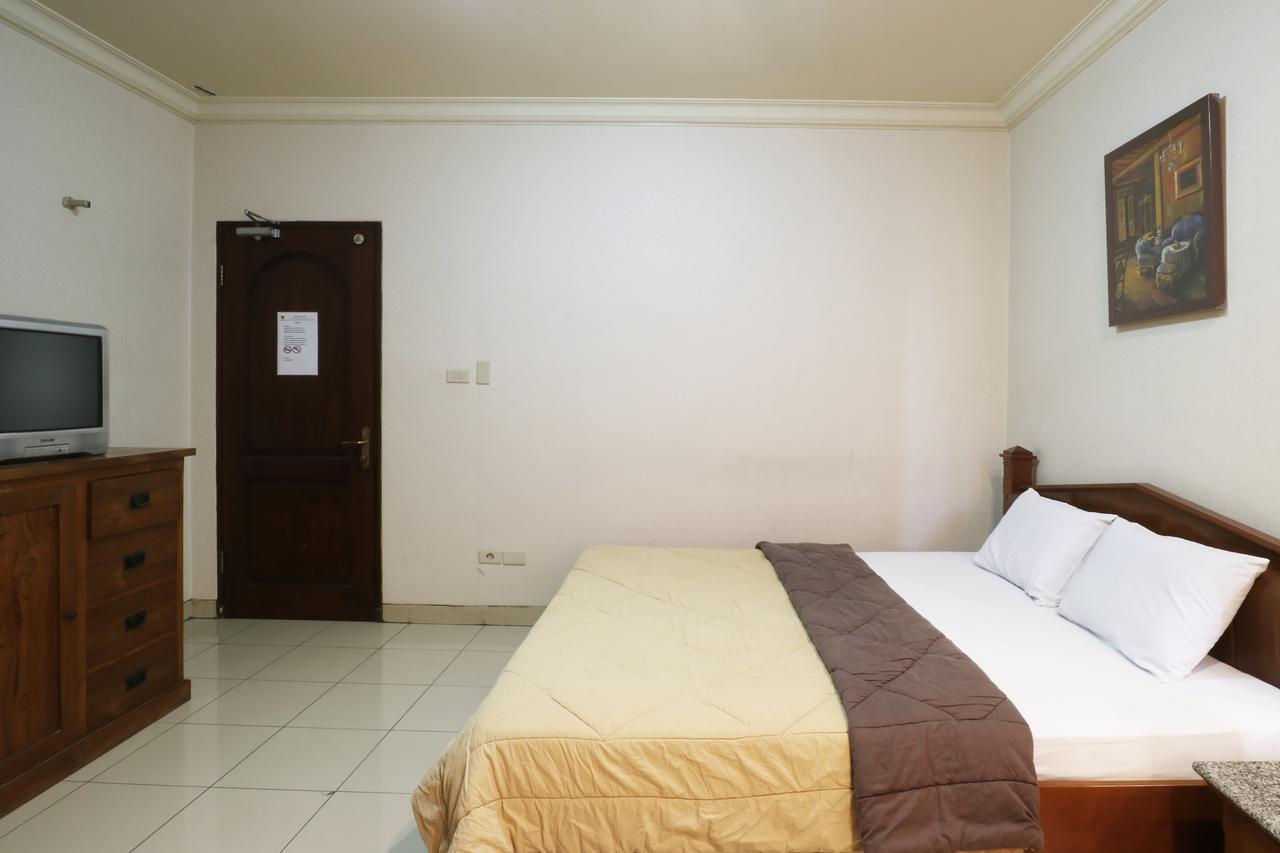 Hotel 678 Kemang Powered By Cocotel Dżakarta Zewnętrze zdjęcie