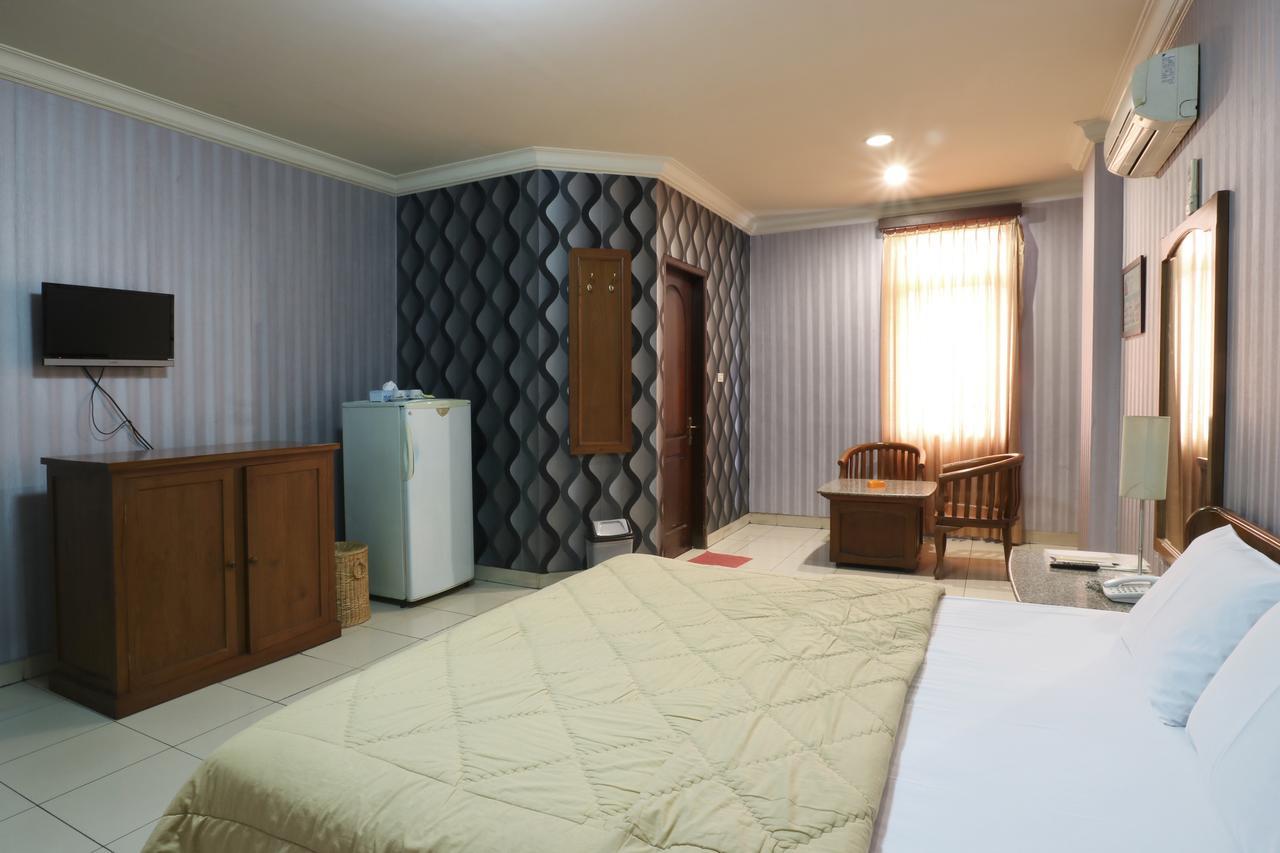 Hotel 678 Kemang Powered By Cocotel Dżakarta Zewnętrze zdjęcie