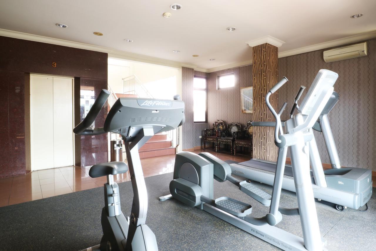 Hotel 678 Kemang Powered By Cocotel Dżakarta Zewnętrze zdjęcie